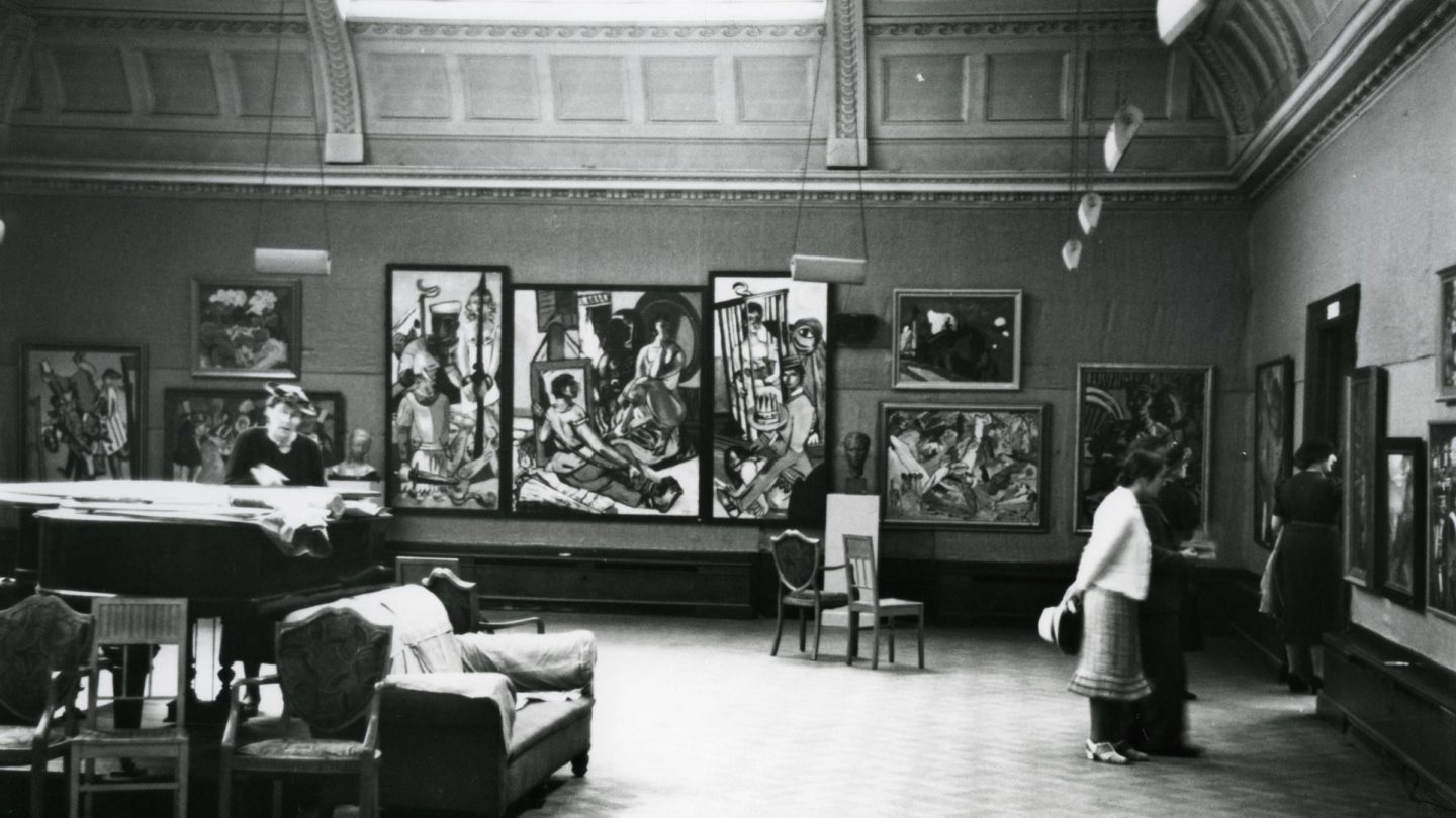 Widok wystawy / View of the exhibition 20th Century German Art, 1938